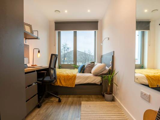 Silver Skyline En Suite room type